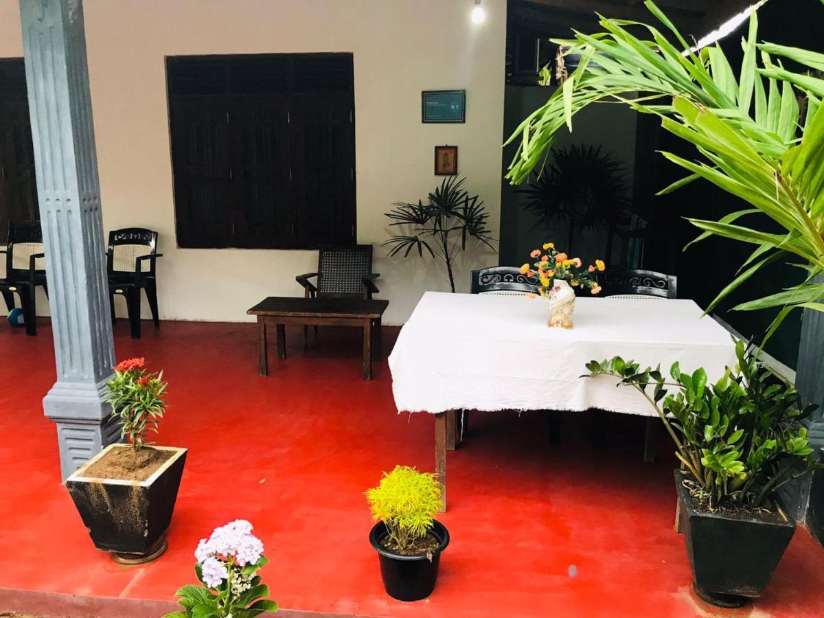 Kavidi Villa Home Stay Тангале Екстериор снимка