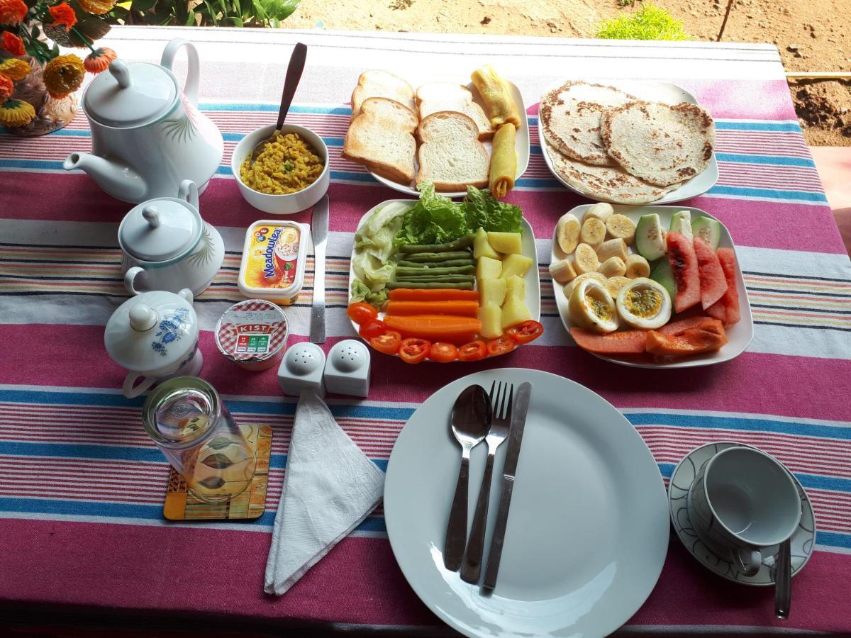 Kavidi Villa Home Stay Тангале Екстериор снимка
