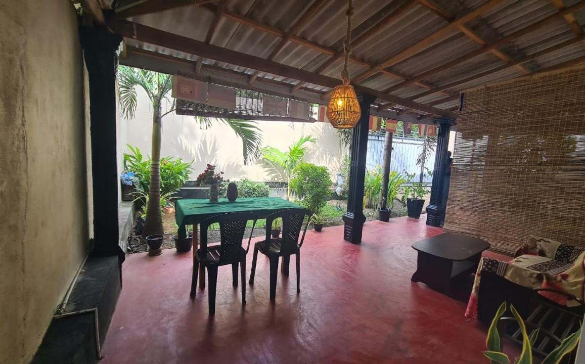 Kavidi Villa Home Stay Тангале Стая снимка