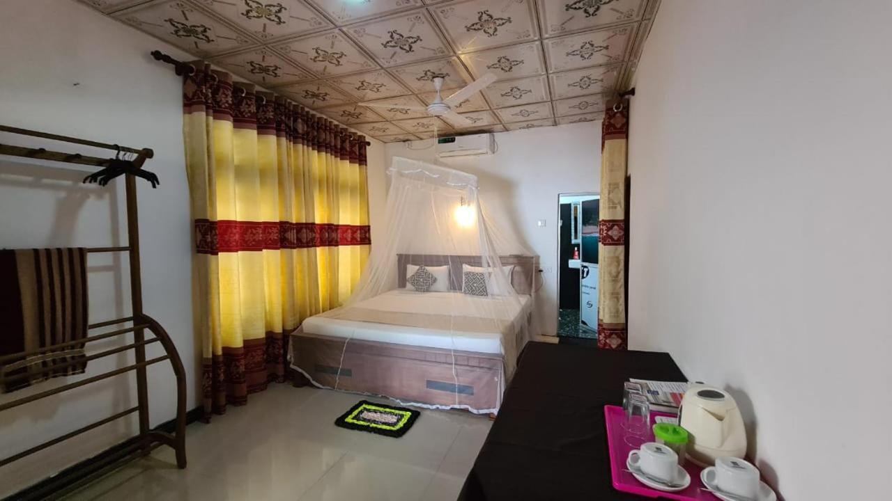 Kavidi Villa Home Stay Тангале Стая снимка