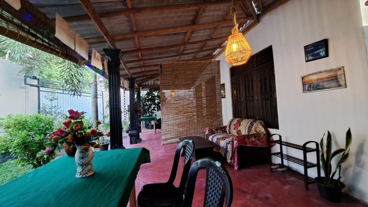 Kavidi Villa Home Stay Тангале Екстериор снимка